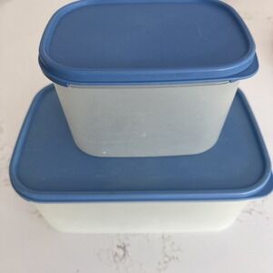 Vintage TUPPERWARE Mod Mates Rect #1792-3 &  #1609-2 18 Cup and 8 Cup Blue Lids